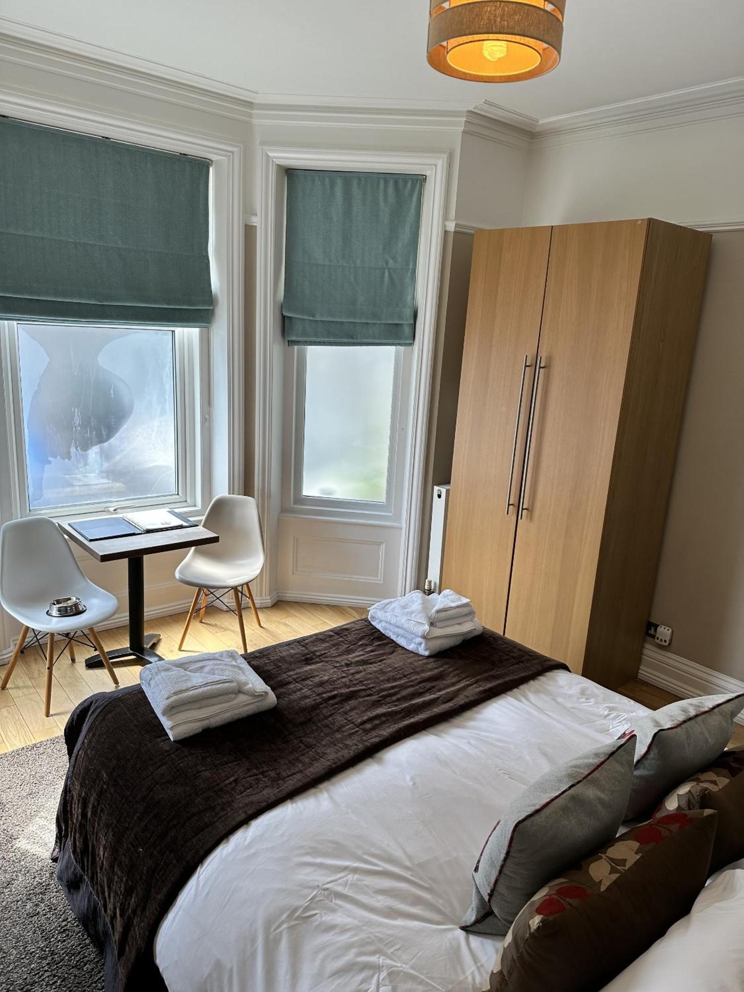 Alum Chine Beach House Борнмът Стая снимка